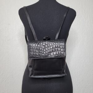 VTG 90s Wilson's Leather Croc Embossed Black Mini Backpack Adjustable Purse✨️NWT